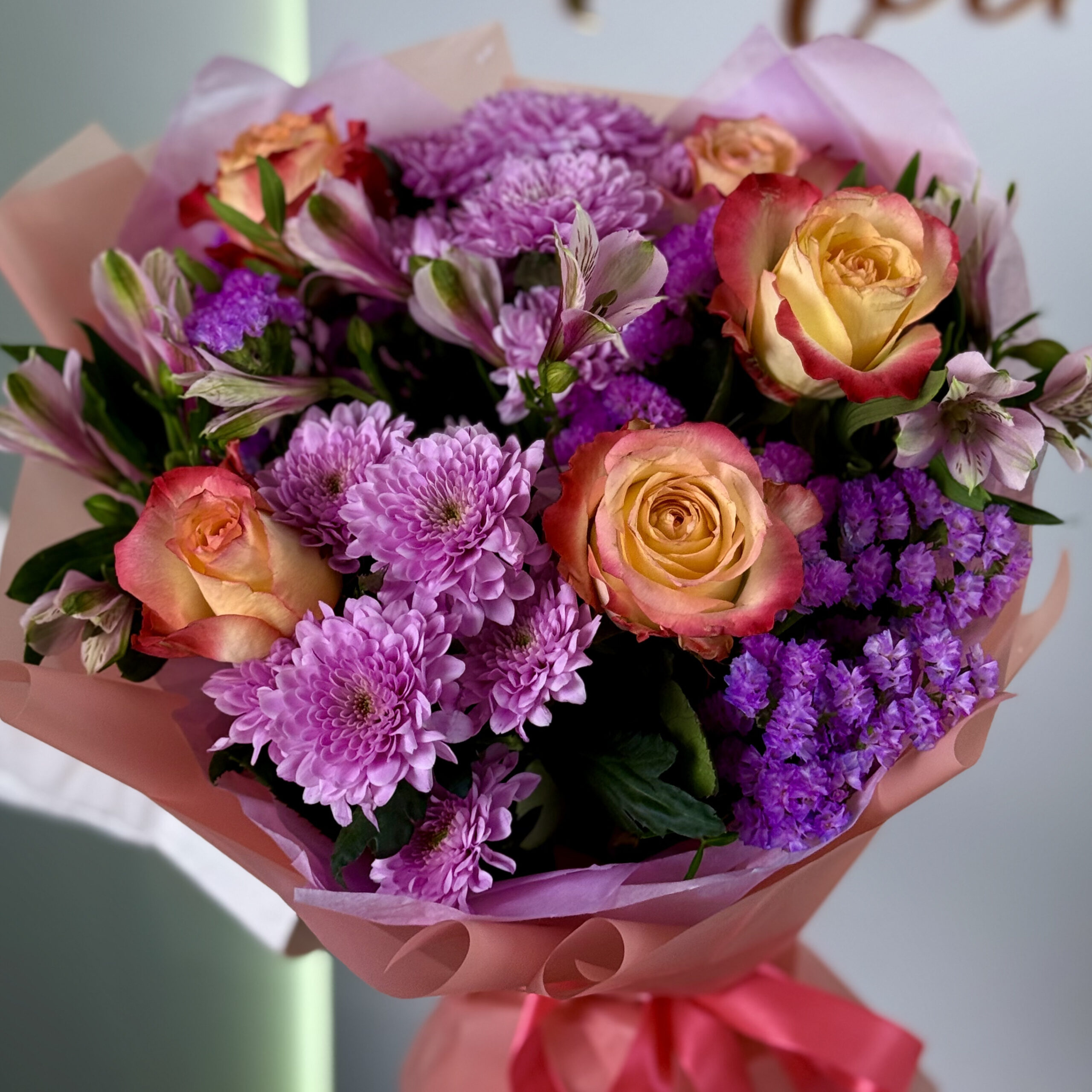Bukiet fioletowy z pomarańczowym akcentem