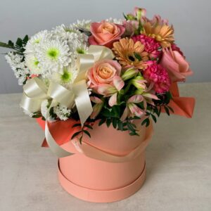 Flowerbox w kremowych odcieniach